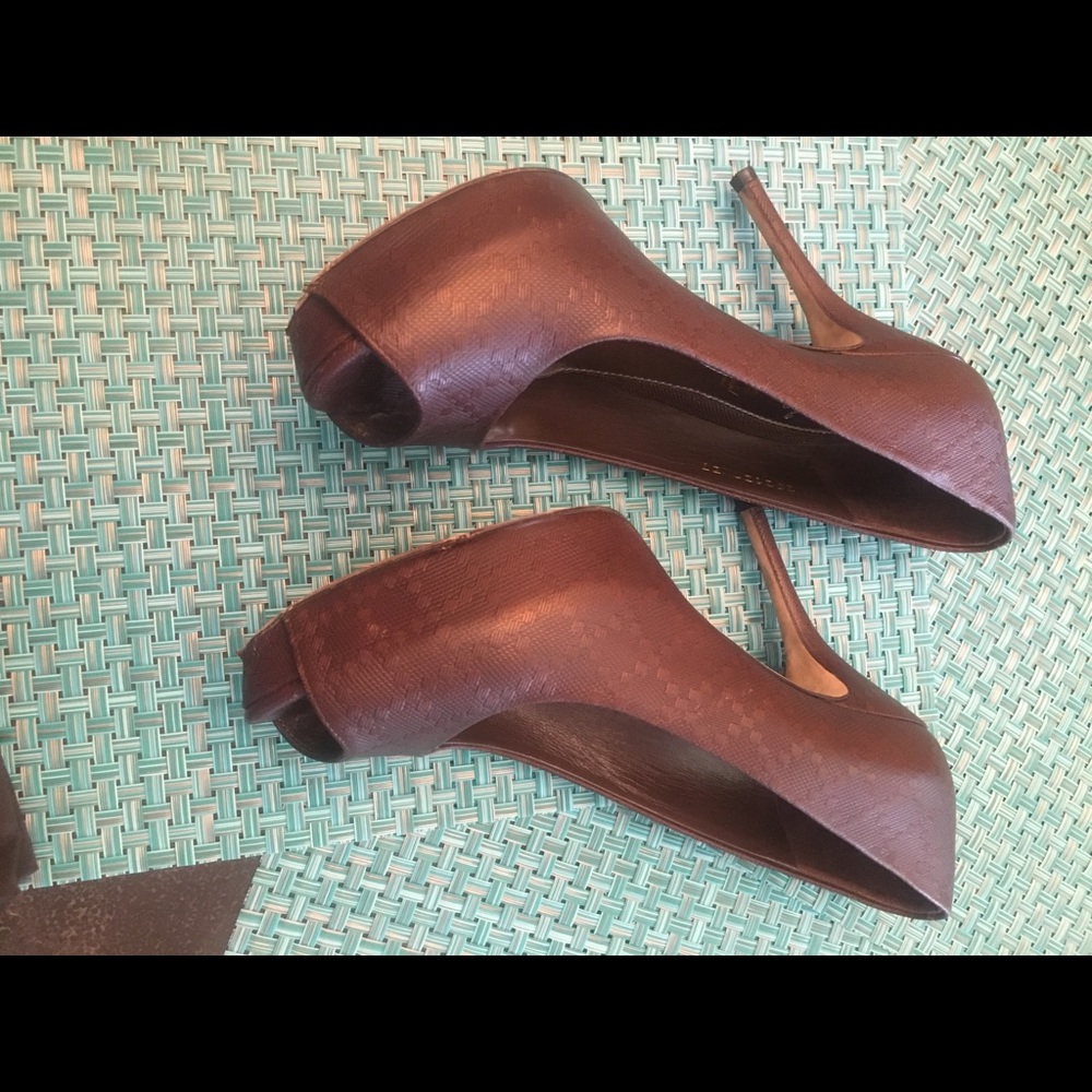 Gucci peep toe brown leather platform heels - Picture 3 of 8